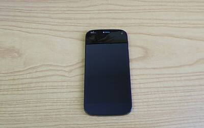 Wiko DARKFULL HELL unboxing 10