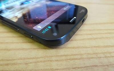 Wiko DARKFULL HELL unboxing 4