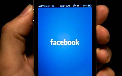 facebook lancia slingshot chat usa e getta