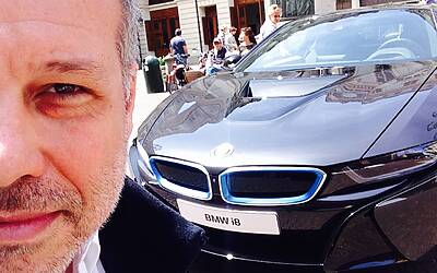 prova auto ibrida ed elettrica bmw i3 i8 al salone del libro torino 201402