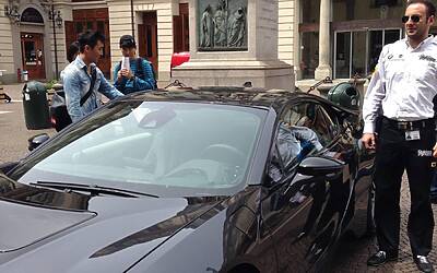 prova auto ibrida ed elettrica bmw i3 i8 al salone del libro torino 201412