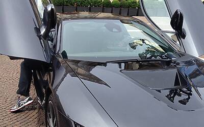 prova auto ibrida ed elettrica bmw i3 i8 al salone del libro torino 201417