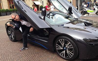 prova auto ibrida ed elettrica bmw i3 i8 al salone del libro torino 201423