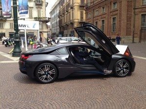 prova auto ibrida ed elettrica bmw i3 i8 al salone del libro torino 201430