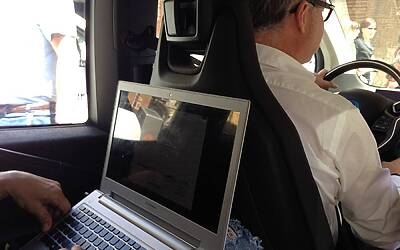 prova auto ibrida ed elettrica bmw i3 i8 al salone del libro torino 201452