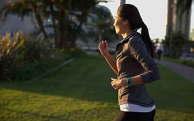 GARMIN Vivofit life style running  1