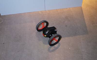 Parrot Jumping Sumo 1
