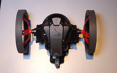 Parrot Jumping Sumo 2