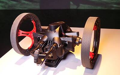 Parrot Jumping Sumo 4