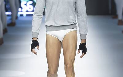 Pioneer SE MX9 @Sfilata Dirk Bikkembergs