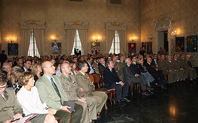 Sala Palazzo Cusani durante presentazione CalendEsercito