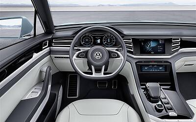 volkswagen cross coupe gte debutta al 2015 north american international auto show cross coupe gte 4518 Medium