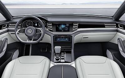 volkswagen cross coupe gte debutta al 2015 north american international auto show cross coupe gte 4519 Medium