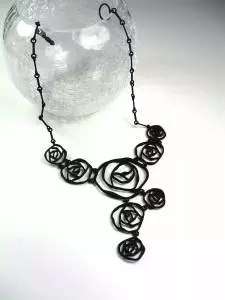 BLACK ROSE_necklace_by_DarioScapitta_2