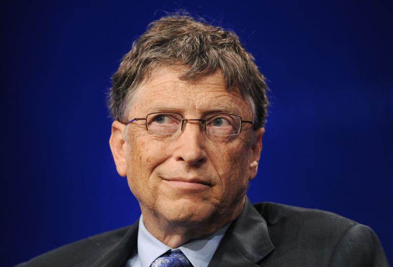 Bill Gates contro intelligenza artificiale deve essere controllata