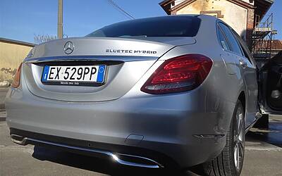 Mercedes BlueTec Hybrid C300 13