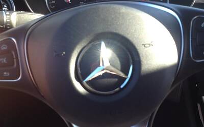 Mercedes BlueTec Hybrid C300 5