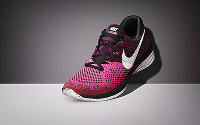 SP15 BSTY RN Flyknit Lunar3 698182 002 Front 3Qtr 081.jpeg 35393