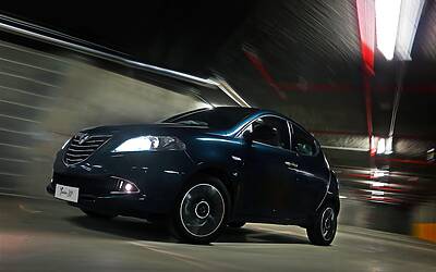 150313 lancia y 30th anniversary 04 Medium