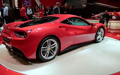 Ferrari 488 GTB 2