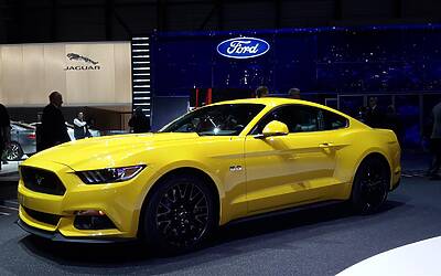 Ford Mustang 2
