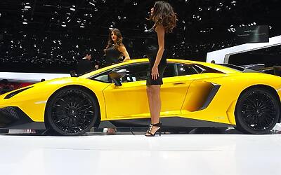 Lamborghini Aventador 1 Medium