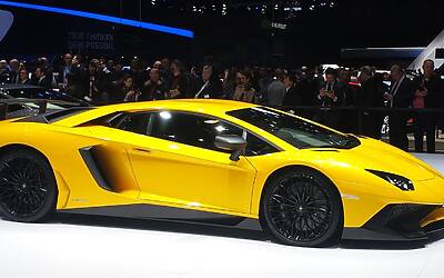 Lamborghini Aventador 3 Medium