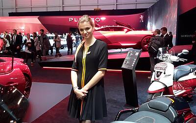 belle ragazze salone ginevra 2015 1