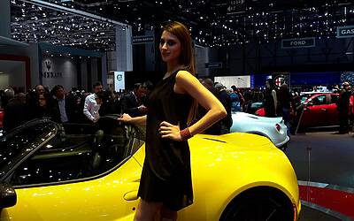 belle ragazze salone ginevra 2015 12