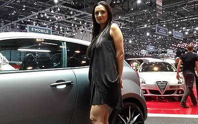 belle ragazze salone ginevra 2015 14