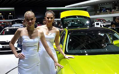 belle ragazze salone ginevra 2015 7
