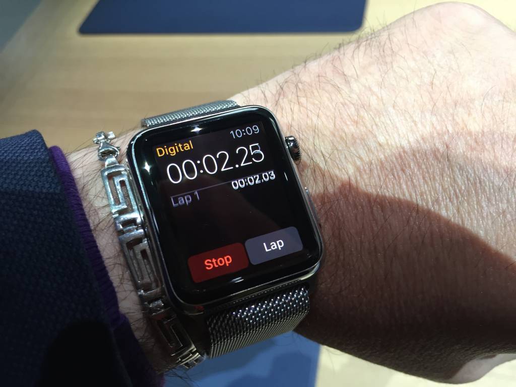 Apple Watch anteprima a sorpresa al fuorisalone Milanese09 1024x768 - Apple Watch anteprima a sorpresa al #fuorisalone Milanese: catalizza l'attenzione del pubblico