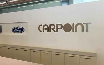 Ford Mondeo Vignale 11