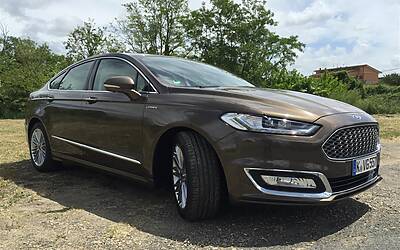 Ford Mondeo Vignale 5