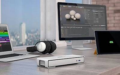 TB2DOCK4KDHC lifestyle