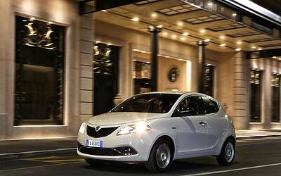 lancia ypsilon