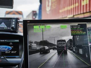 Ford IWS2015 TrafficJamAssist 03