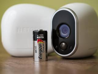 Controllare la casa in vacanza con Arlo di Netgear