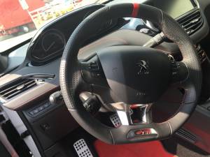 Peugeot 208 GTI prova su strada da Campione Italia a Bellinzona02