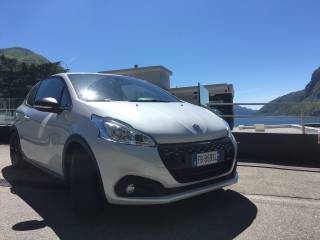 Peugeot 208 GTI prova su strada da Campione Italia a Bellinzona13