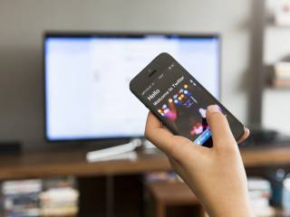Come collegare uno smartphone alla tv con alcuni segreti e suggerimenti