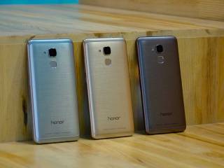 Sconti Huawei Honor 5C a meno di 200 euro ecco le caratteristiche