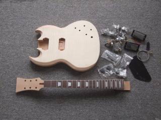 Inizia a suonare subito la chitarra elettrica con il migliore kit per principianti