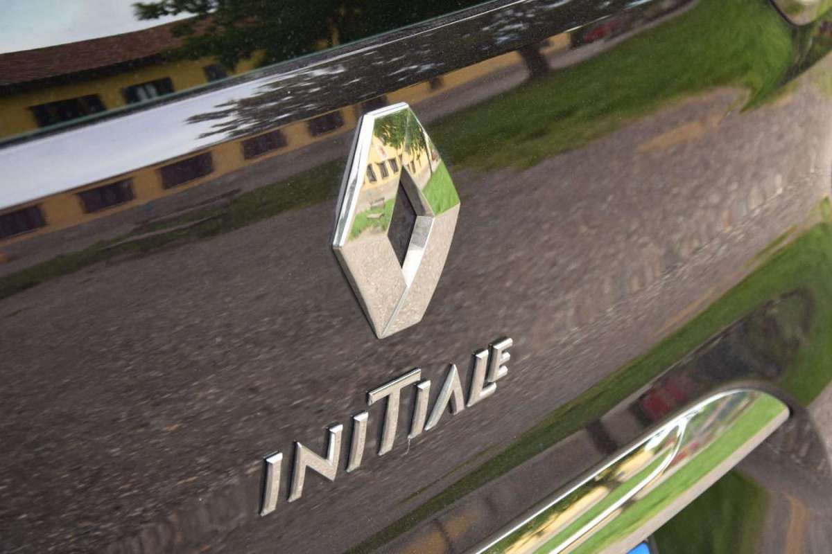 renault espace initiale paris logo portellone