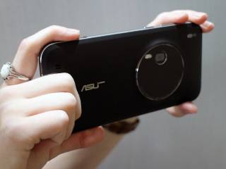 Asus zenfone zoom 1