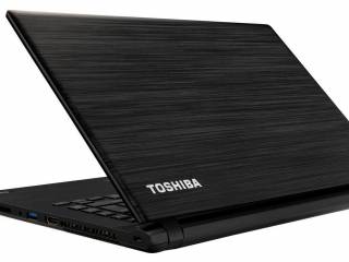 Toshiba Satellite C40 C review rear