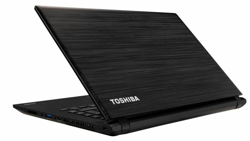 Toshiba Satellite C40 C review rear