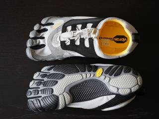 Vibram FiveFingers Bikila LS Grey Black