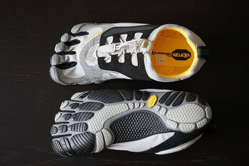 Vibram FiveFingers Bikila LS Grey Black
