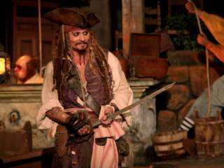 Johnny Depp Surprises Fans as Captain Jack Sparrow at Disneyland 02